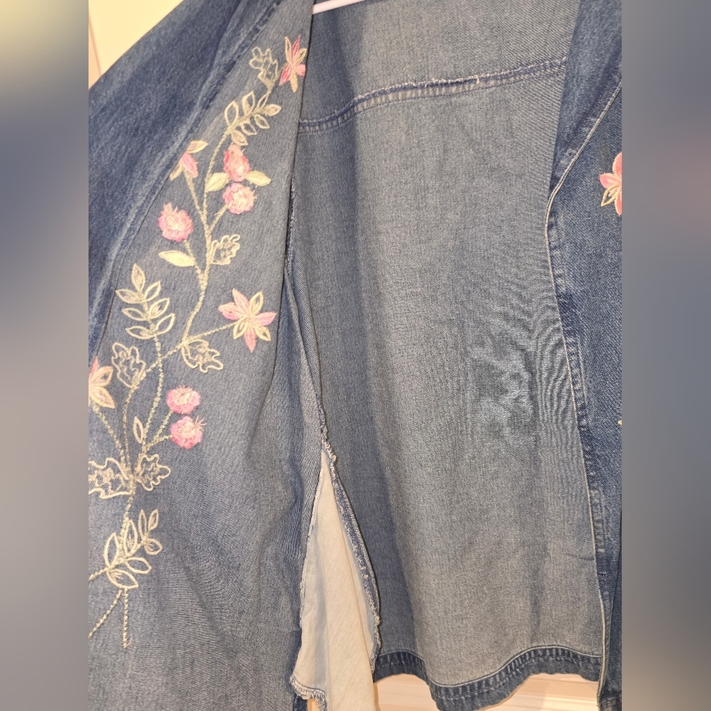 Vintage Tudor Court Womans Jean Jacket Large Embroidered Floral - Picture 5 of 7